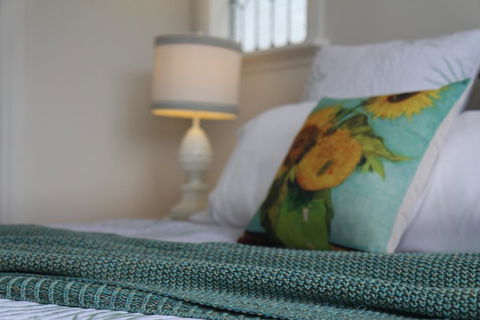 Westering Cottage - Accommodation Main Beach 2