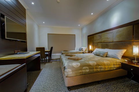 Western Downs Motor Inn - Accommodation Main Beach 1