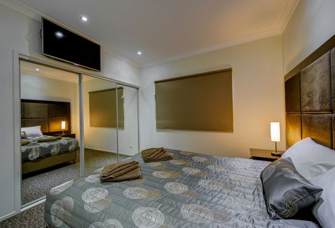 Western Downs Motor Inn - Accommodation Main Beach 2
