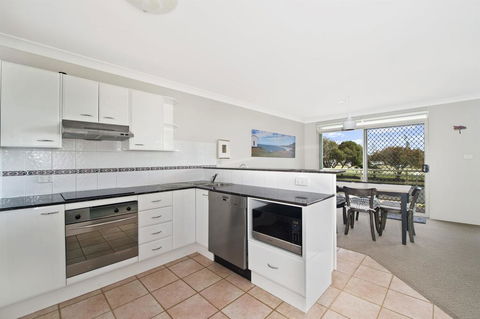 Westport Palms 14 Buller Street - Accommodation Main Beach 1