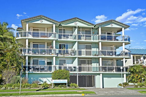 Westport Palms 14 Buller Street - Accommodation Main Beach 0
