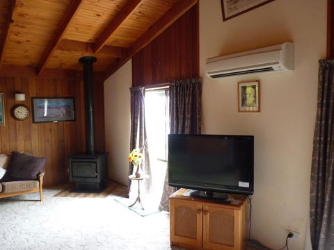 Westward - Accommodation Main Beach 1