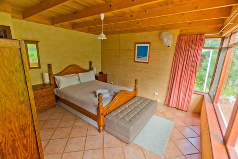 Westwood Cottage - Accommodation Main Beach 2