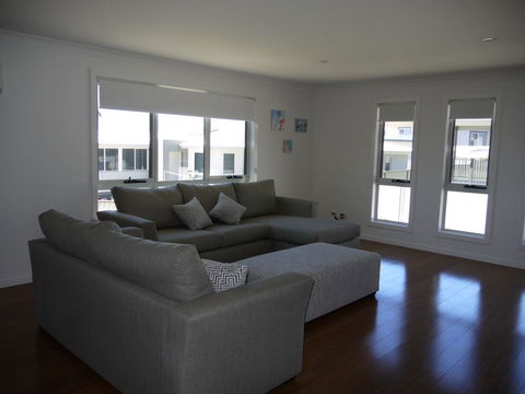 Westwood Villas - Bridport - Accommodation Main Beach 3