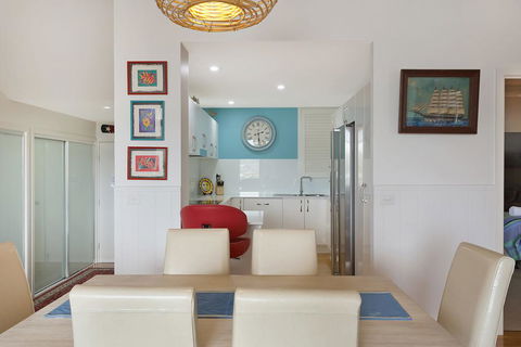 Wharf Apartment Unit 5 - Accommodation Main Beach 2