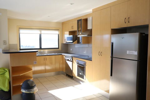 Whistler 4 - Accommodation Main Beach 3