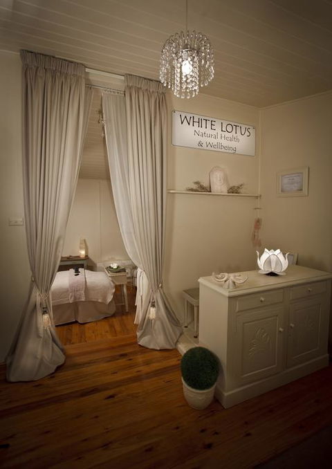 White Lotus Day Spa - Accommodation Main Beach 3