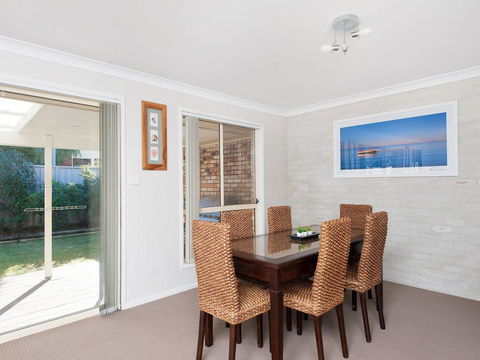 White Sands @ Fingal Bay - Accommodation Main Beach 2