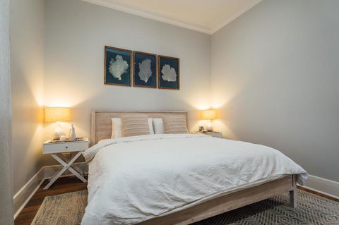 Whitehaven On Moseley - Wifi - Nespresso - Accommodation Main Beach 1