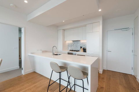 Whitehorse Tower 2 Bedroom 2 Bath - Accommodation Main Beach 1