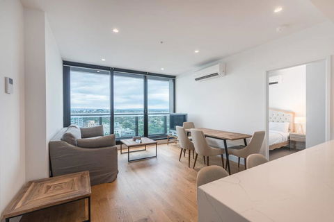 Whitehorse Tower 2 Bedroom 2 Bath - Accommodation Main Beach 0