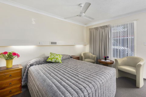 Whiteoaks Motel & Lodges - Accommodation Main Beach 3