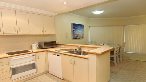 Whitesands G2 - Main Beach Location - Accommodation Main Beach 2
