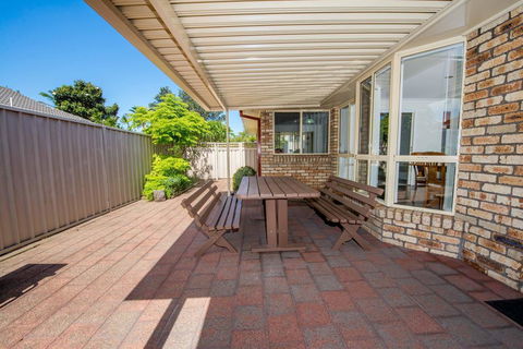 Whitesands Road, Unit 2/12 - Accommodation Main Beach 0