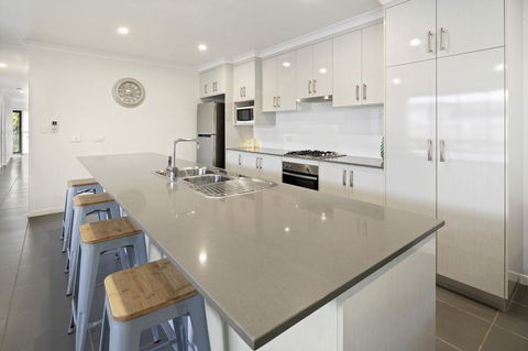 Whitsunday Family Escape - Accommodation Main Beach 1