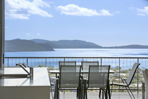 Whitsunday Views - Airlie Beach - Accommodation Main Beach 1