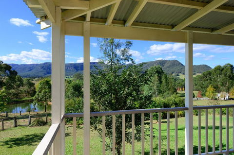 Wild Rose Cottage- Kiaroo, Kangaroo Valley - Accommodation Main Beach 0