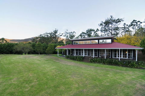 Willabrook Retreat - Mojo Cottage - Romantic Escape! - Accommodation Main Beach 1