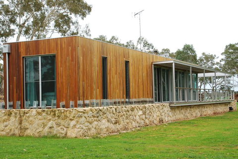 Willalooka Eco Lodge - Accommodation Main Beach 3