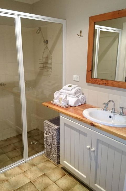 William Bay Cottages - Accommodation Main Beach 3