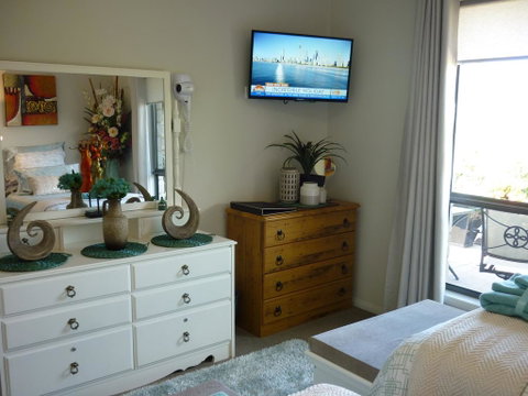 Willowbank Drive Bed & Breakfast - Accommodation Main Beach 2
