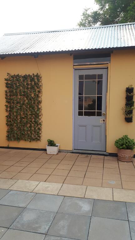 Willowgate Hall Luxury Hosted B&B - Accommodation Main Beach 1