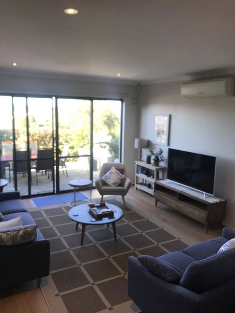 Wilton Place - Accommodation Main Beach 1