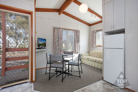 Wimmera Lakes Caravan Resort - Accommodation Main Beach 3
