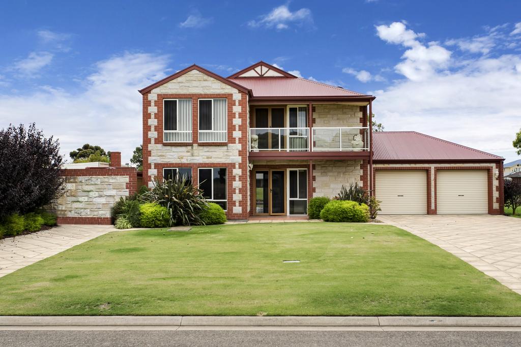Point Mcleay SA Accommodation Main Beach