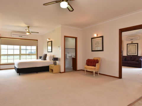 Wine Country Homestead 1br Studio - Accommodation Main Beach 0