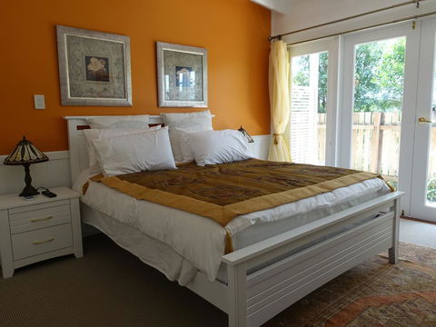 Winston Cottage - Accommodation Main Beach 0