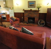 Wintarni Olives Cottage - Accommodation Main Beach