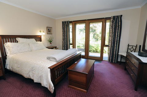 Wintarni Olives Cottage - Accommodation Main Beach 2