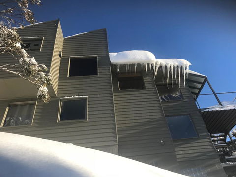 Winterbrook Chalet - Accommodation Main Beach 0