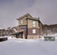 Winterfell - Accommodation Main Beach