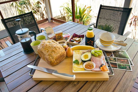 Witches Falls Cottages - Accommodation Main Beach 2