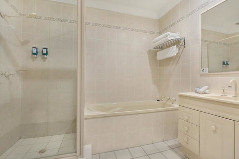 Wollongong Serviced Apartments - Accommodation Main Beach 2