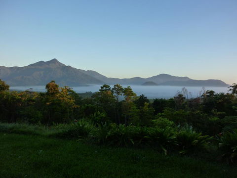 Wompoo Eco Retreat - Accommodation Main Beach 1
