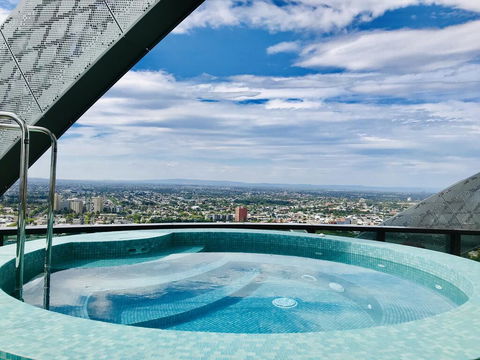 Wonderful One-Bedroom Apartment In Melbourne CBD - Accommodation Main Beach 0