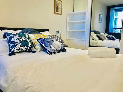 Wonderful One-Bedroom Apartment In Melbourne CBD - Accommodation Main Beach 3