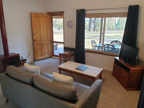 Woodlane Cottages Hunter Valley - Accommodation Main Beach 2