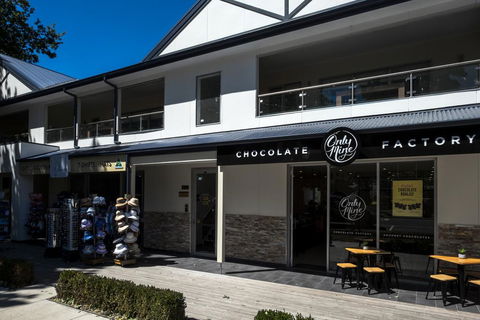 Woody Lifestyle One Bedroom Apartment - Accommodation Main Beach 2