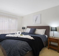 Woody's - In central Bright - Accommodation Main Beach