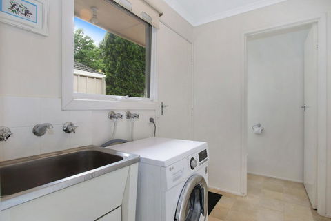 Woody's - In Central Bright - Accommodation Main Beach 3