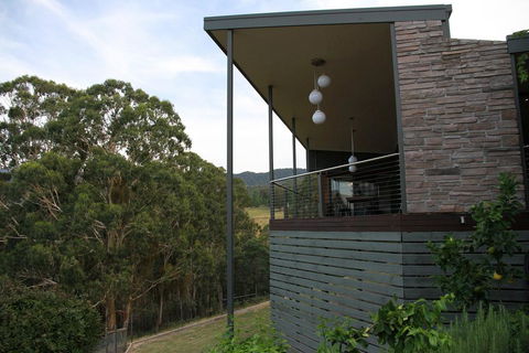 Woollybutt - Accommodation Main Beach 2