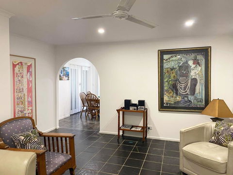 Woorim Secluded Palms Cottage - Accommodation Main Beach 3