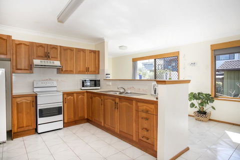 Wooroonga Crescent 9 Kioloa NSW 2539 - Accommodation Main Beach 1