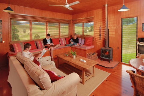 Worendo Cottages - Accommodation Main Beach 3
