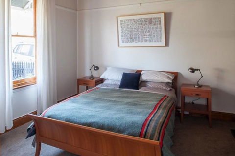 Wormwood House - Accommodation Main Beach 2