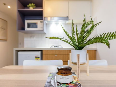WOW Apartment On Flinders - Accommodation Main Beach 2